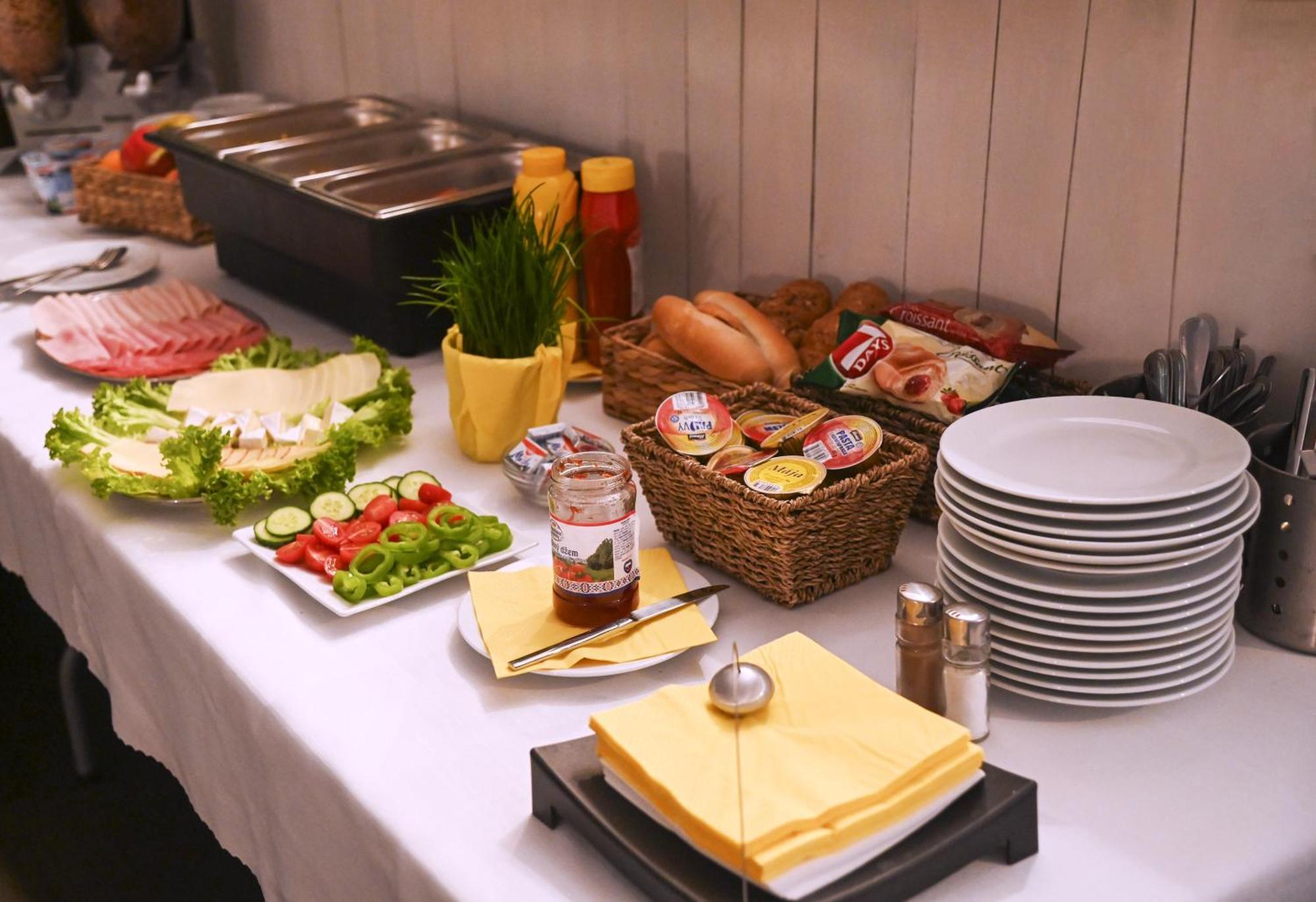 Hotel Branc, Garni 塞尼察 外观 照片
