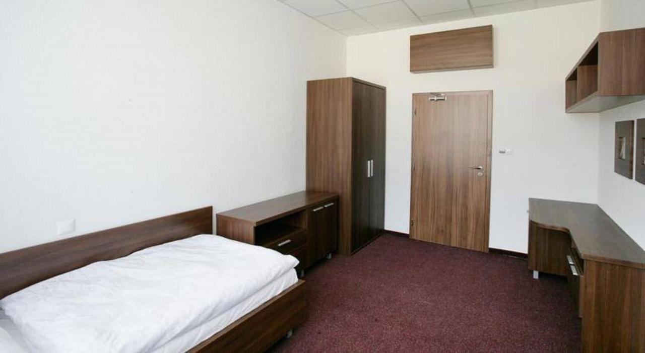 Hotel Branc, Garni 塞尼察 外观 照片