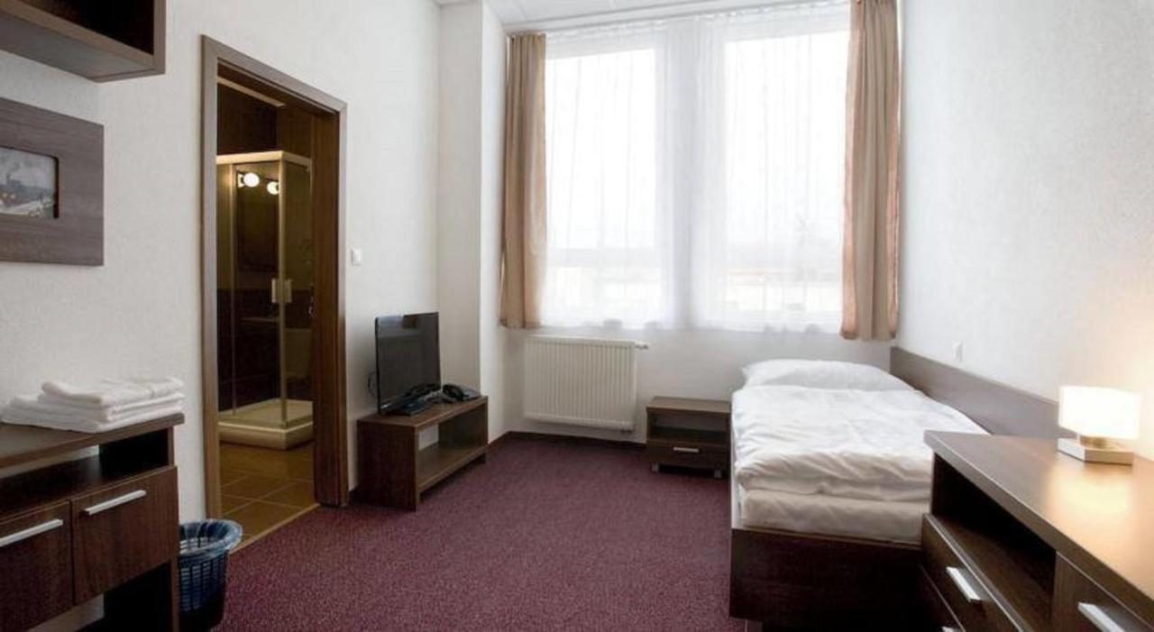 Hotel Branc, Garni 塞尼察 外观 照片